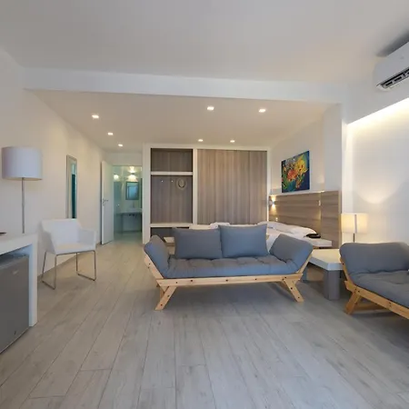 Pietre Bianche 4*
