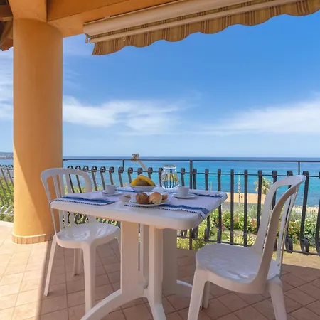 Pietre Bianche Apartahotel 4*