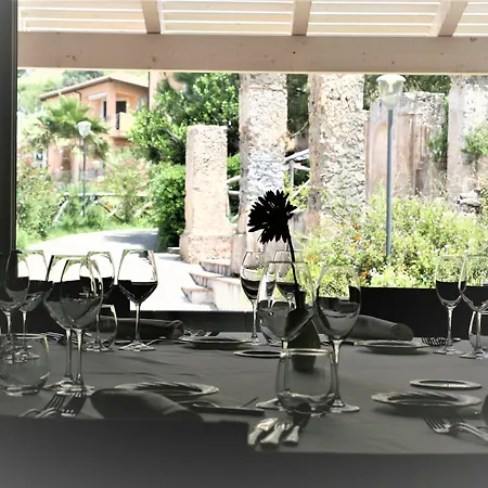 Pietre Bianche Aparthotel 4*