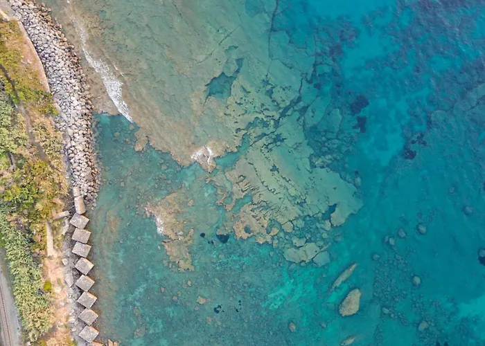 Pietre Bianche מלון דירות 4*