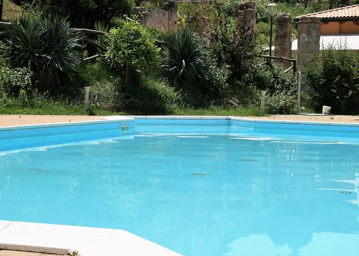 מלון דירות Pietre Bianche 4*